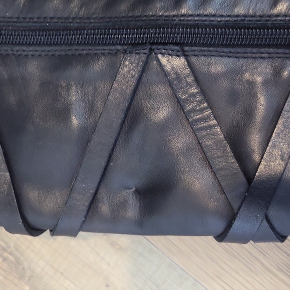 BCBGENERATION Black JL-JANISS Leather Criss-cross Zip Up Knee High Boot - Picture 8 of 16